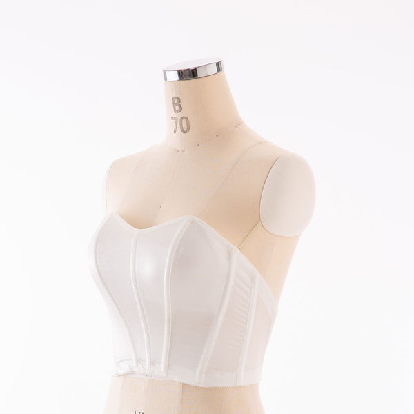 グラマラス　ストラップレスブラジャー